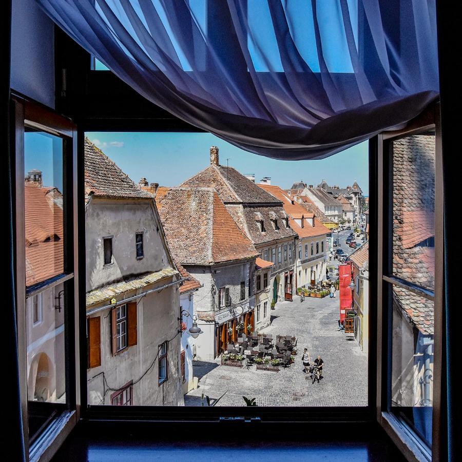 Kleines Hotel Sibiu Exterior photo